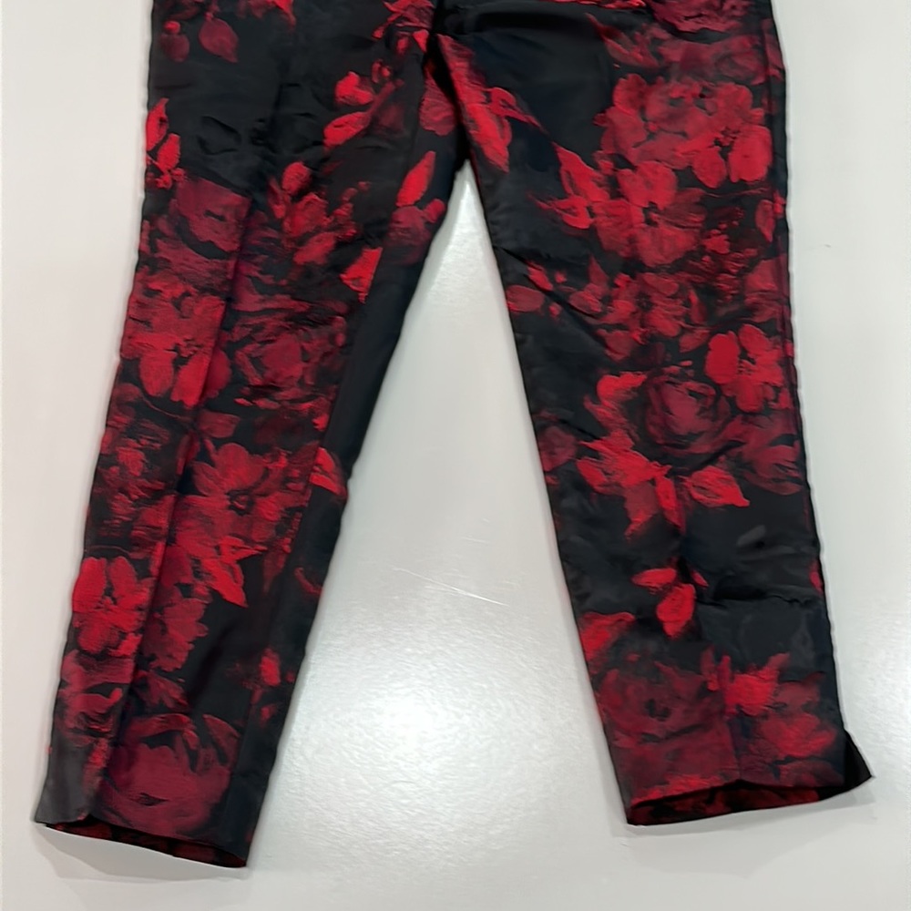 TALBOTS Hampshire Red & Black Floral Ankle Pants 6P - Picture 8 of 13